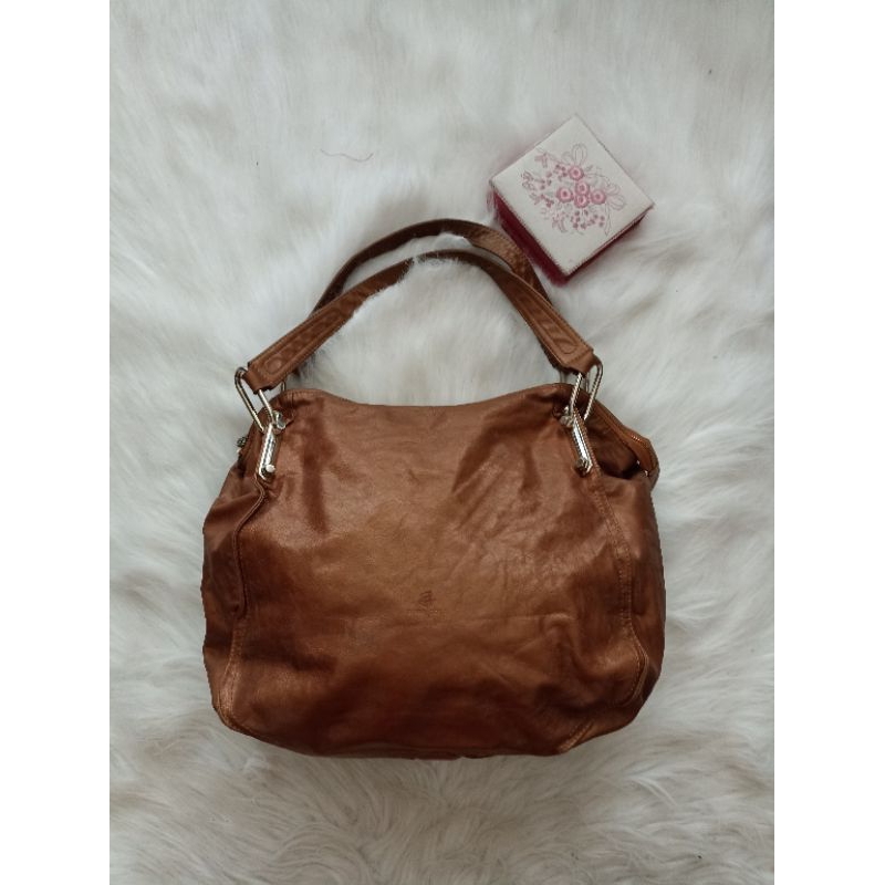 Leather shoulder bag preloved