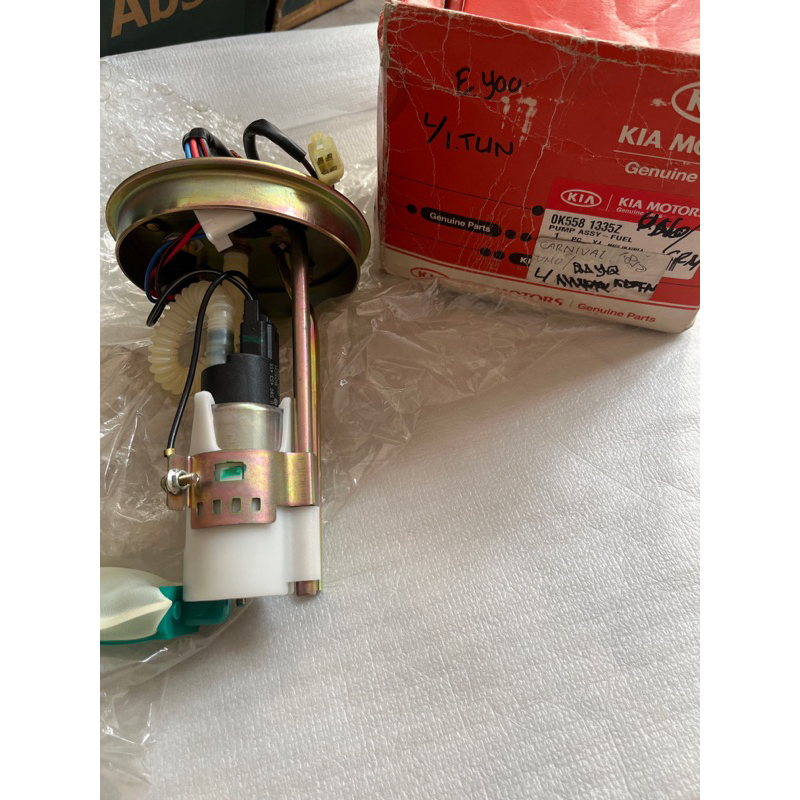 Pompa bensin pump Assy Kia carnival Bensin genuine Parts