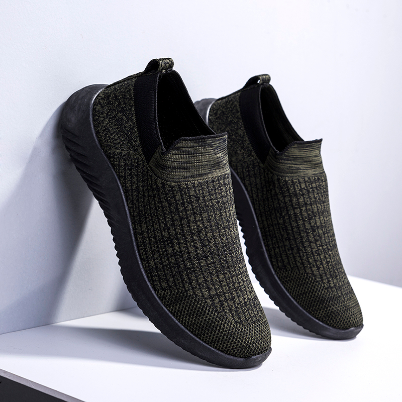 Highland Sepatu Slip On Pria Casual Hitam Sepatu Slop Kerja Laki Laki Sepatu Flat Santai Cowok Fashionable Sneakers MR146