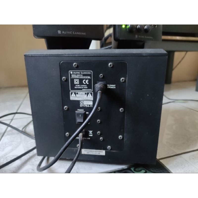 Speaker Altec Lansing BXR1121 kondisi minus