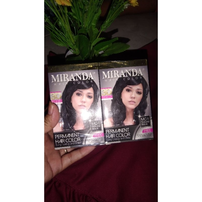 semir rambut Miranda hitam