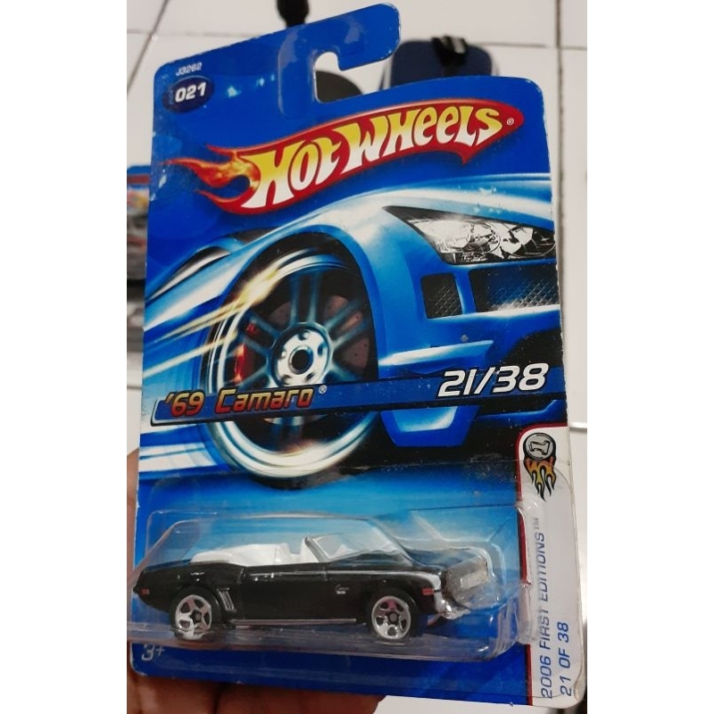 hotwheels camaro 21/38 2006 first editions