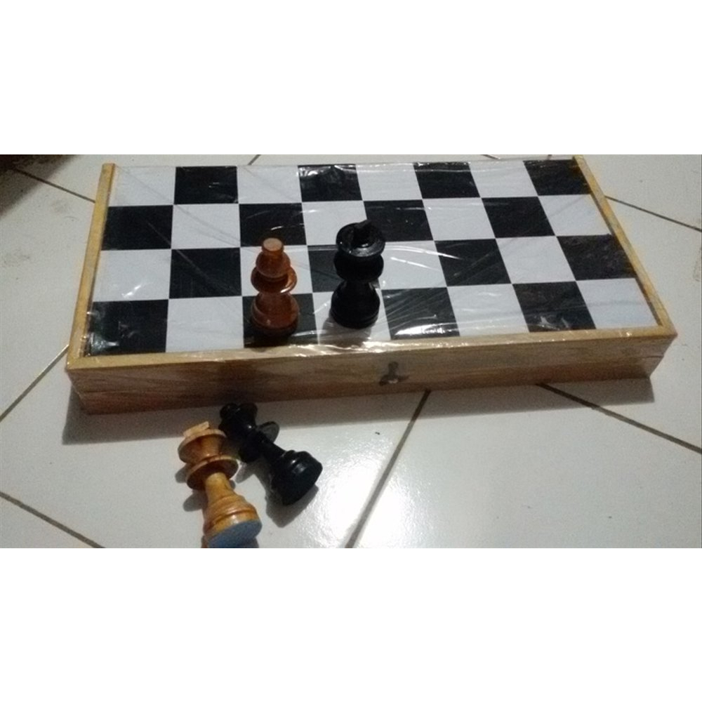 Papan Catur Plastik Bidak Plastik Ukuran S