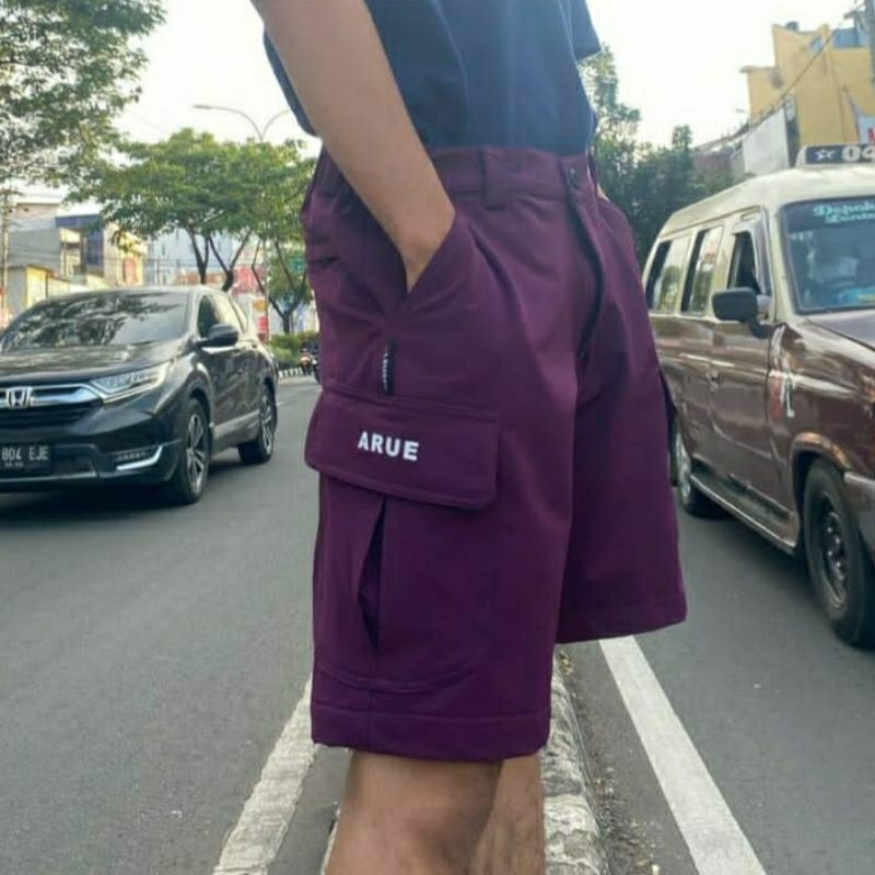 Leuser celana pendek Arue