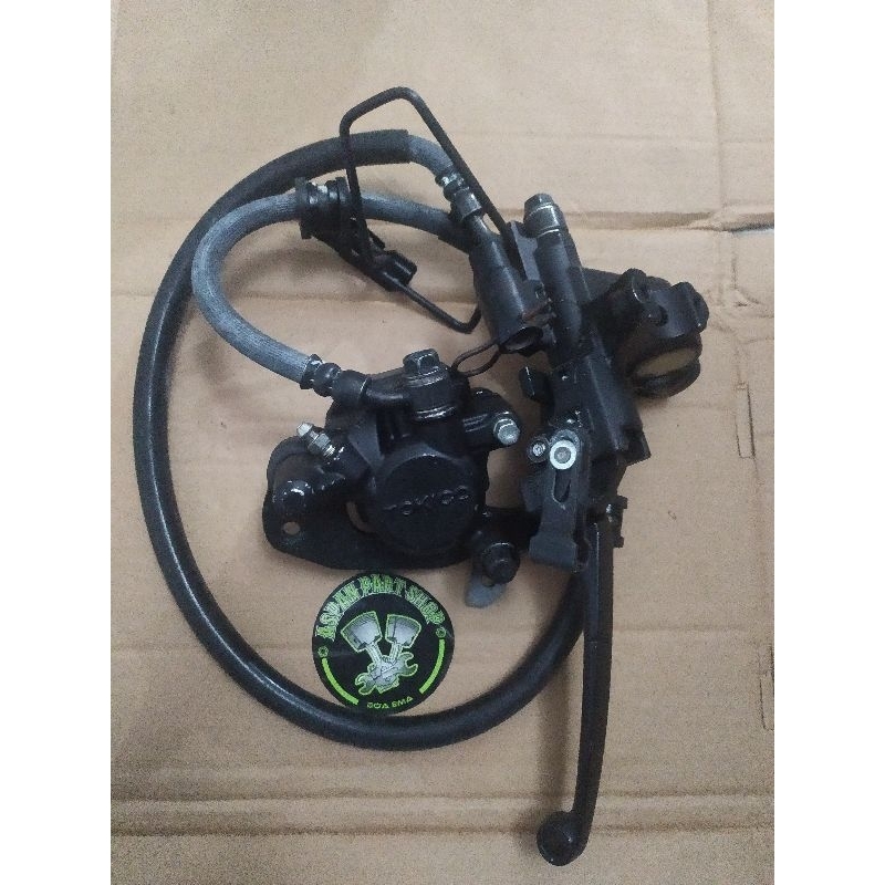 master rem depan kaliper cakram depan honda vario 125 - 150 new tokico