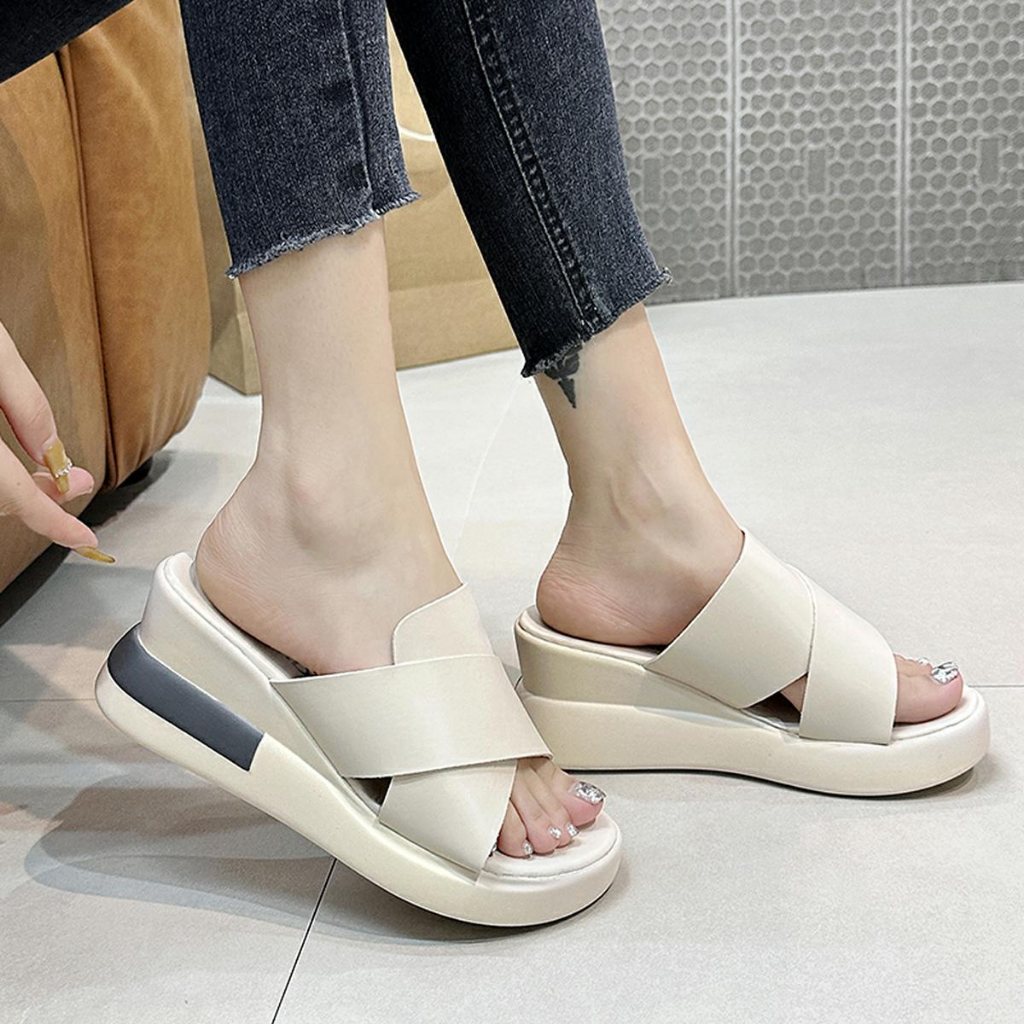 Sandal Wedges Wanita Berwarna Hitam Import Casual Korean Style Sepatu Sandal Cewek