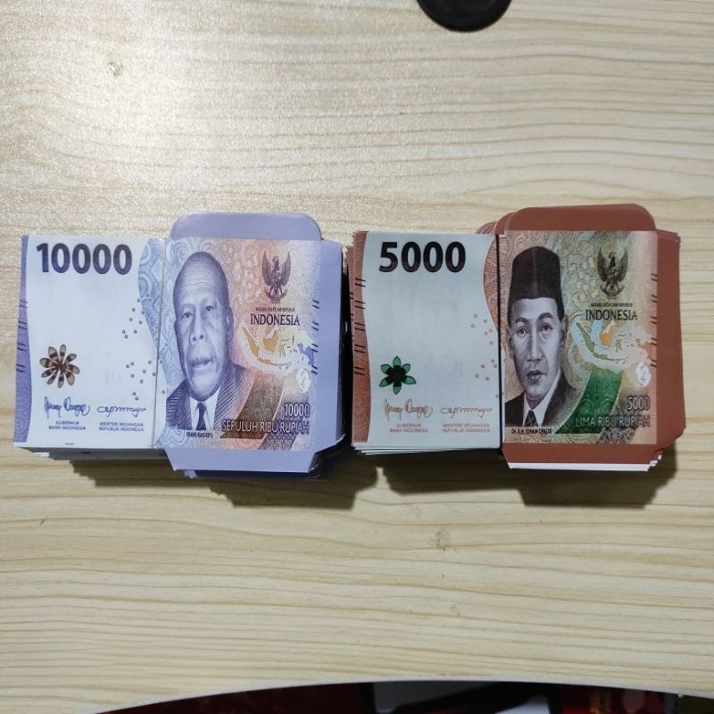 

[Lembaran] [Bisa Pilih Motif] 100 Lembar Amplop Lebaran Idul Fitri Motif Uang Lucu Size Mini 5x8 cm