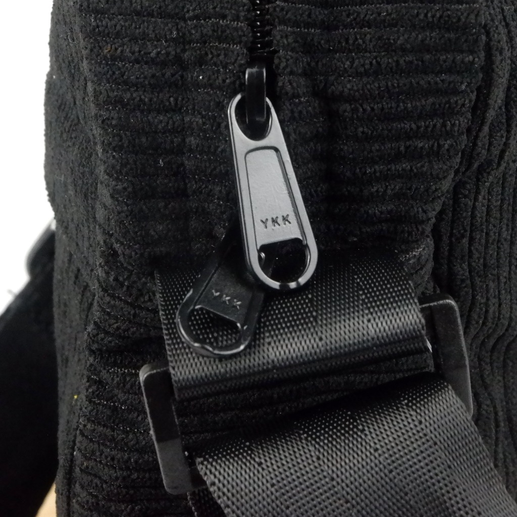 TAS CRHTT CORDUROY SLINGBAG