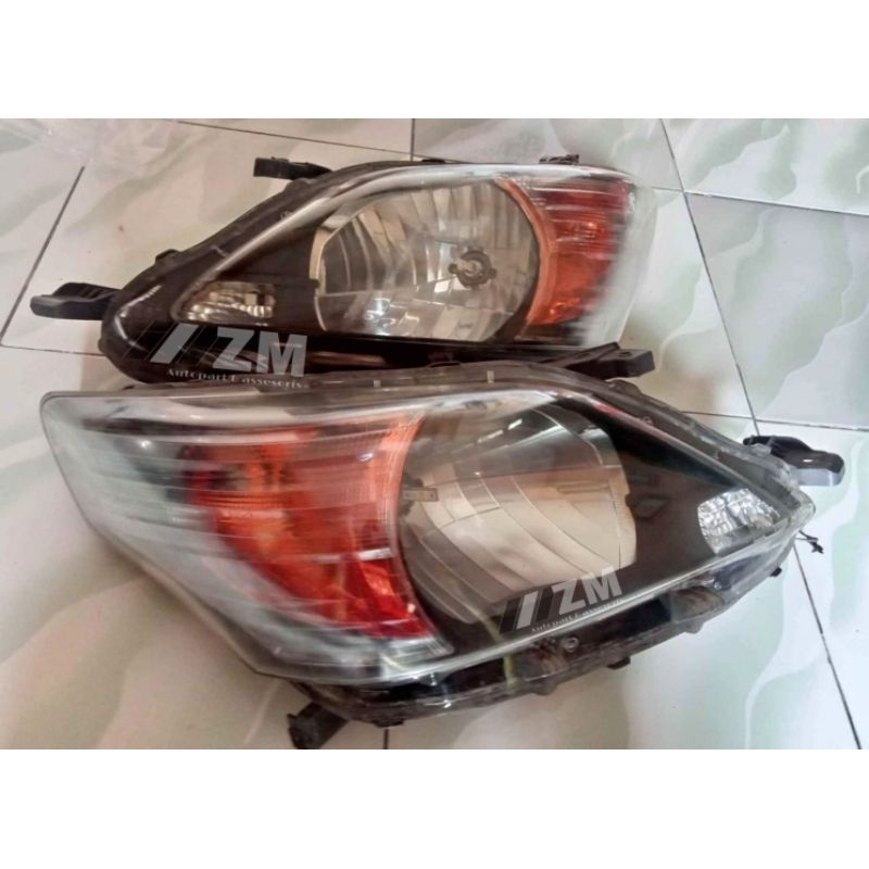 Headlamp kijang grand Innova black smoke variasi original