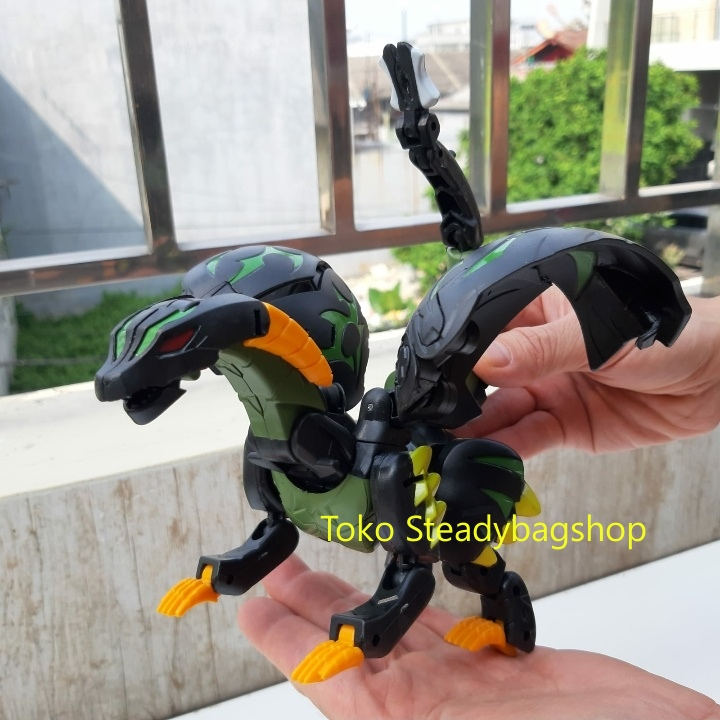 BAKUGAN NAGA MERAH DAN ROBOT HIJAU HITAM IMPORT