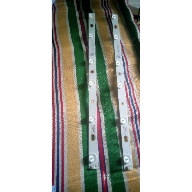 BL tv led polytron ukuran 24 inc