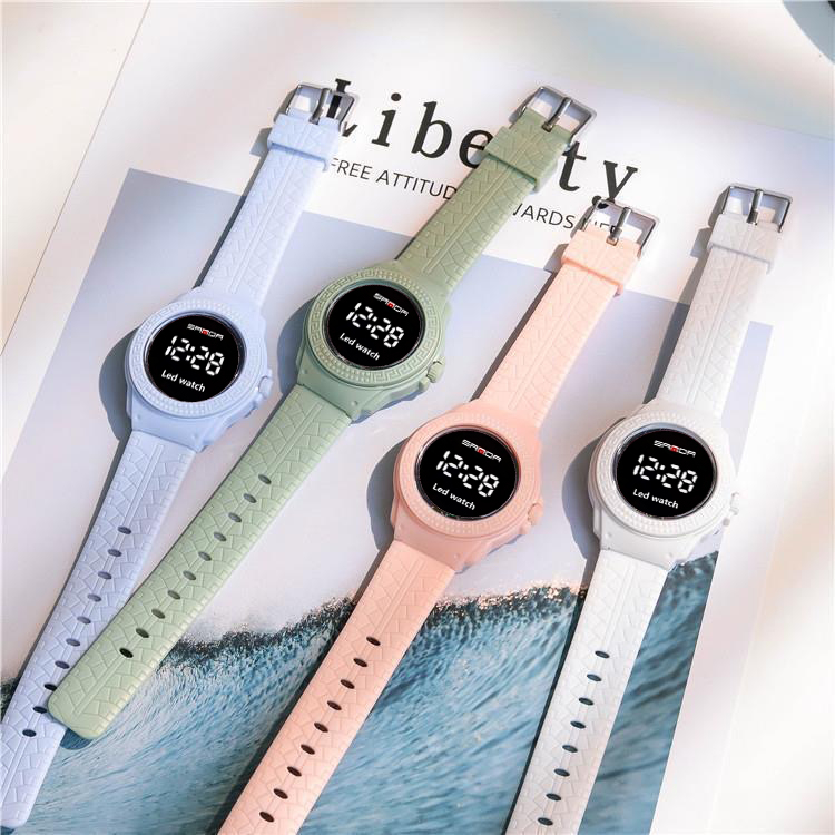 Jam Tangan Wanita Dan Pria Digital Sport LED Strap Rubber Electronic Fashion Import Fashion Couple Watch