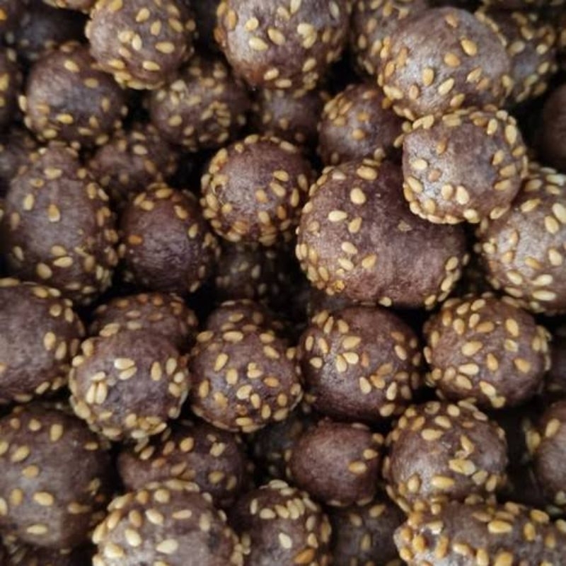 

Onde Onde Mini Wijen 180grm Ciput Wijen Coklat Kuning