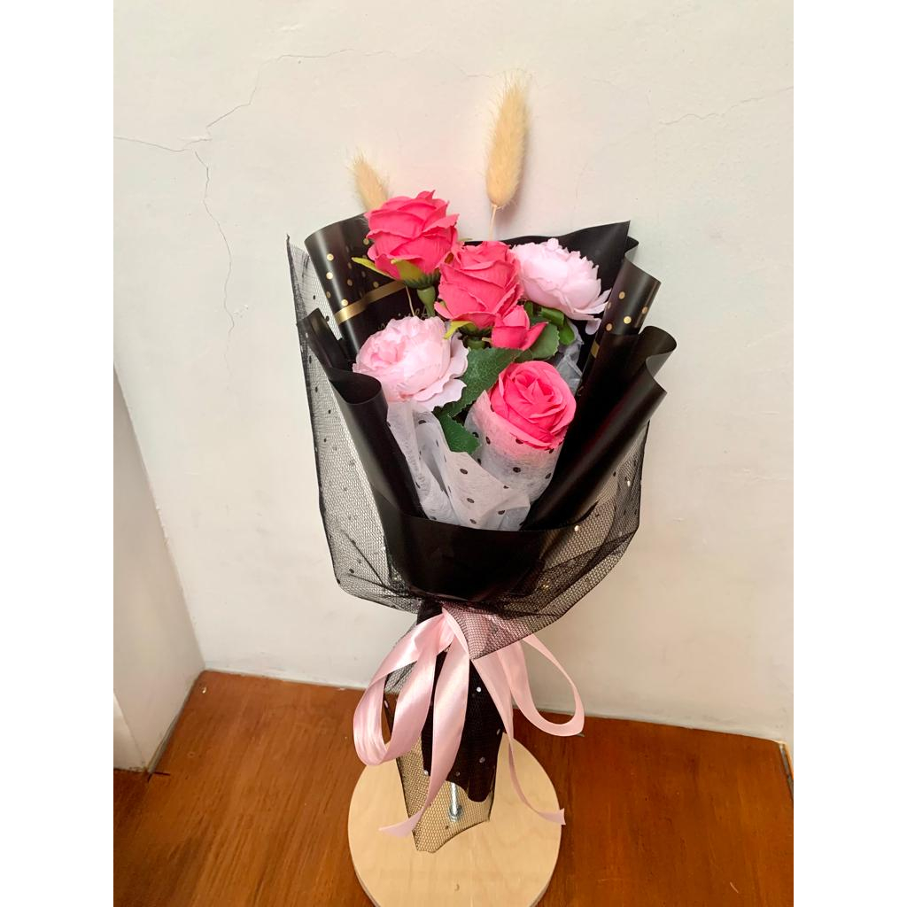 

Buket Bunga Artifical | Buket Murah | Premium Buket | Buket Wisuda