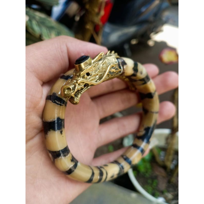 gelang akar Bahar Gringsing