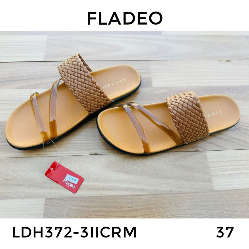 sendal flat fld motif geser&gt;&gt;&gt;