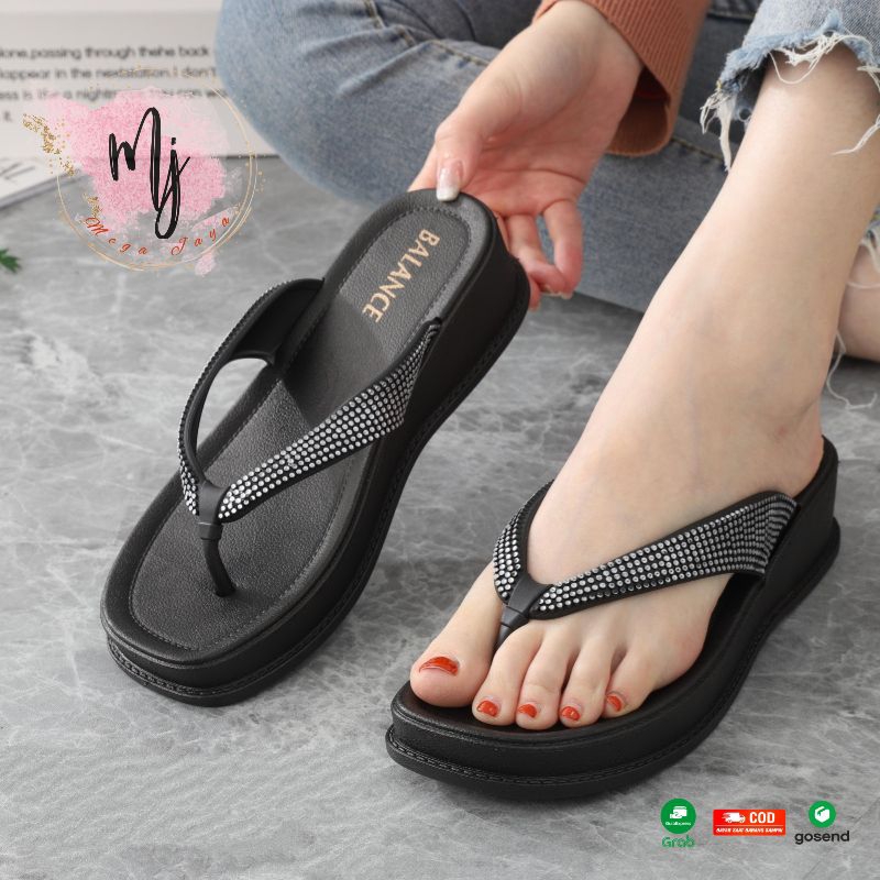 Sandal Wanita Wedges Jepit Karet Jelly Import