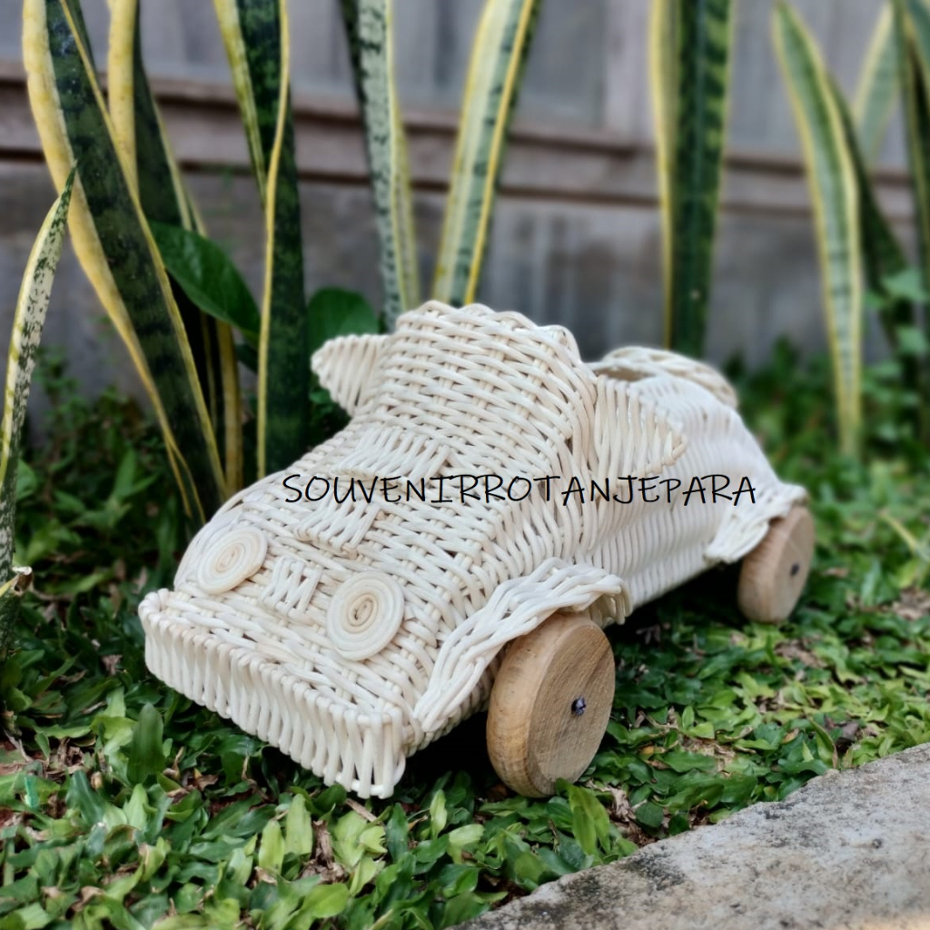 Mainan mobil roda kayu/mainan rotan/rattan toys/rattan kids
