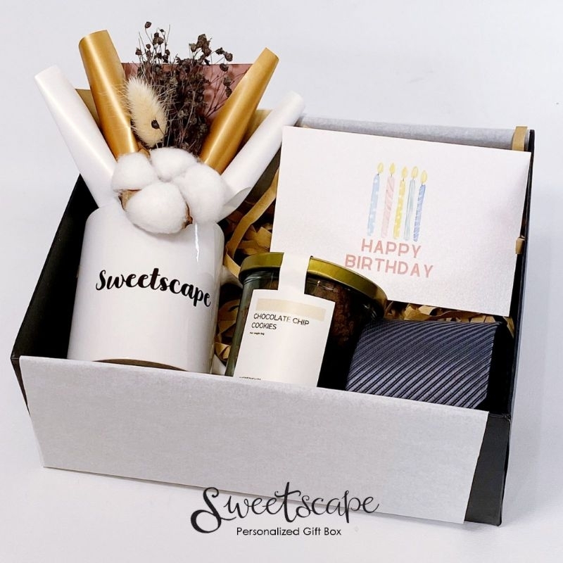 

Gift Box Package 29- Paket Hampers 29- Hadiah Ulang Tahun