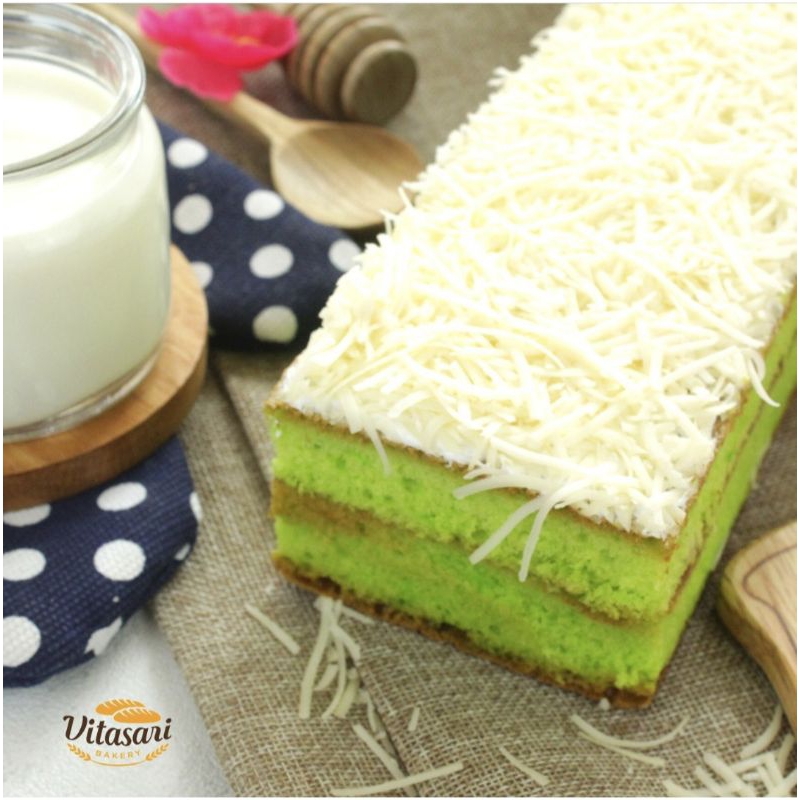 

Cheesecake Vitasari bakery - bolu pandan keju vitasari - kue pandan keju selai strawberry