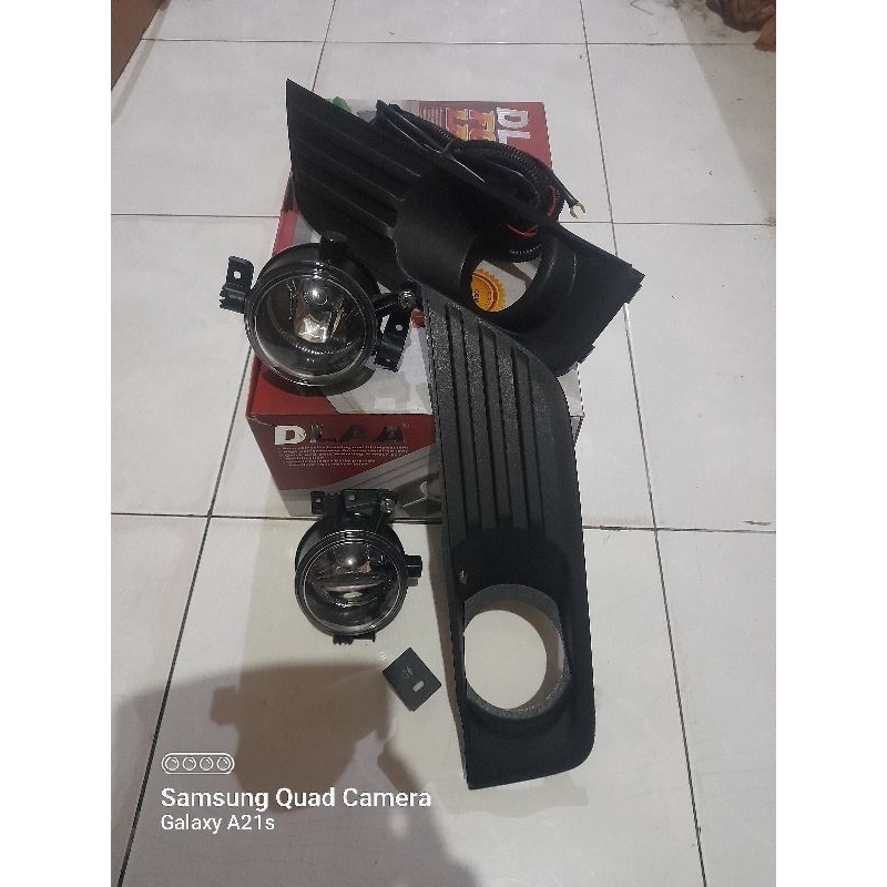 FOGLAMP LAMPU BEMPER MOBIL FORD RANGER FOCUS 2003-2006 FD211