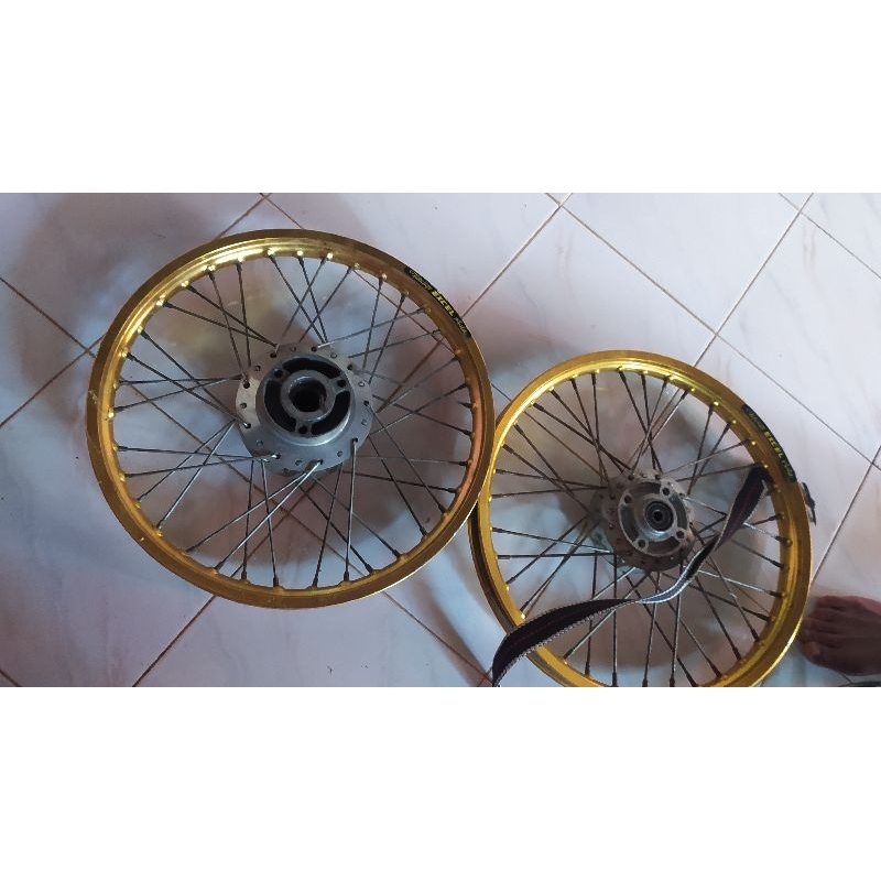 VELG TAKEGAWA set D/B 140/160 BEKAS PASANG SATRIA FU