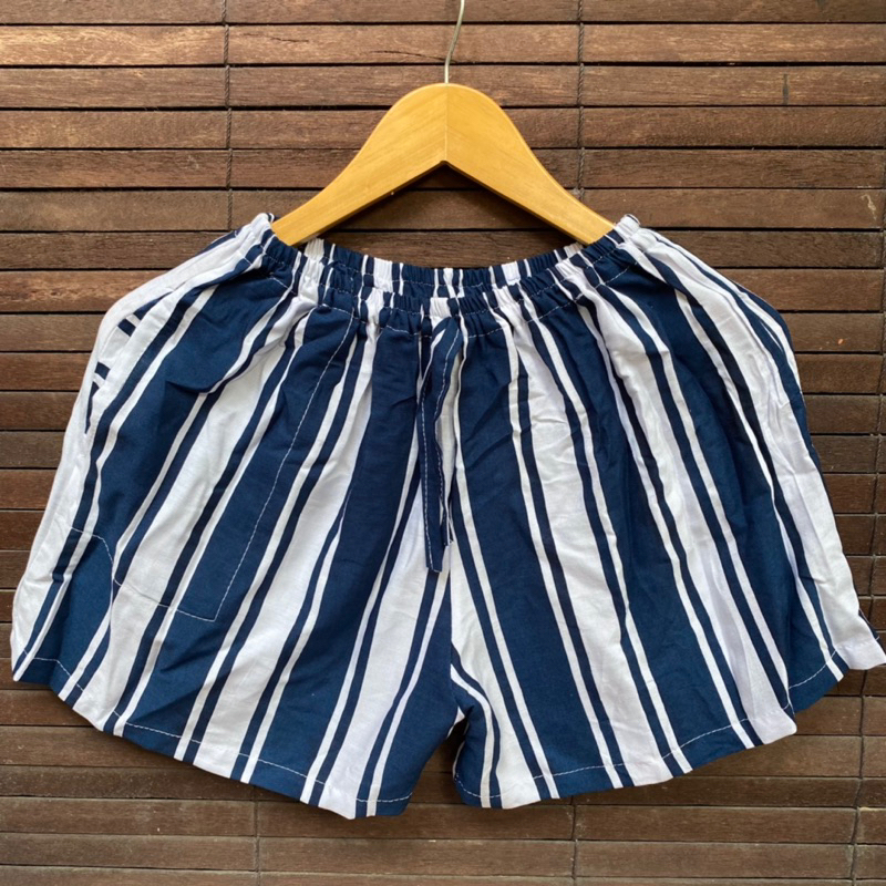 CELANA PENDEK MOTIF /HOTPANTS BALI