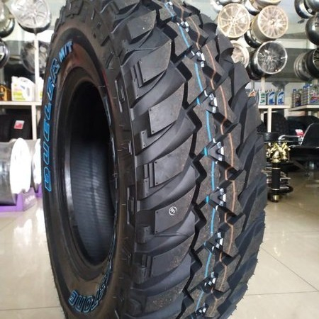 Bridgestone Dueler MT D674 235/75 R15 Ban Mobil