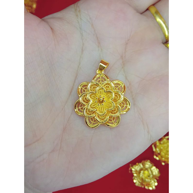 liontin mawar C lapis emas 24k