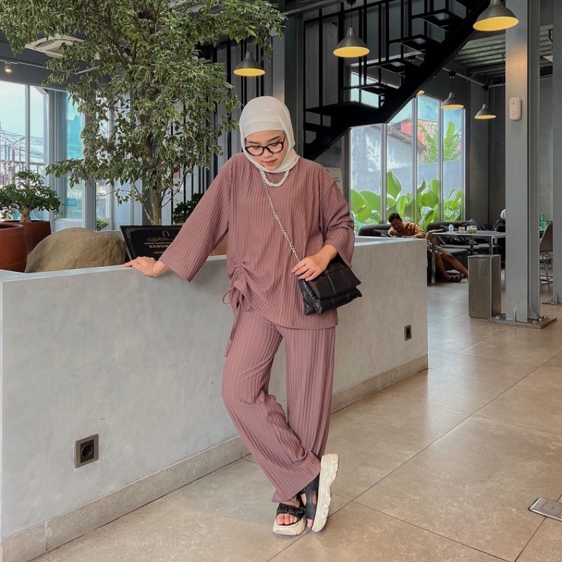 ZIVA ONE SET HORNET - ONE SET WANITA