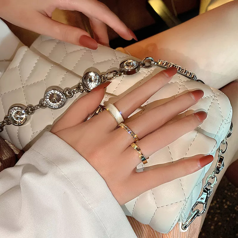 Import Set 5pc Perhiasan Cincin Kristal Mutiara Emas Perak Bentuk Hati Model Hollow Fashion Korea