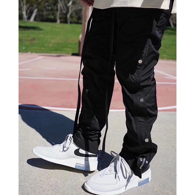 CELANA PANJANG CARGO FEAR OF GOD HITAM