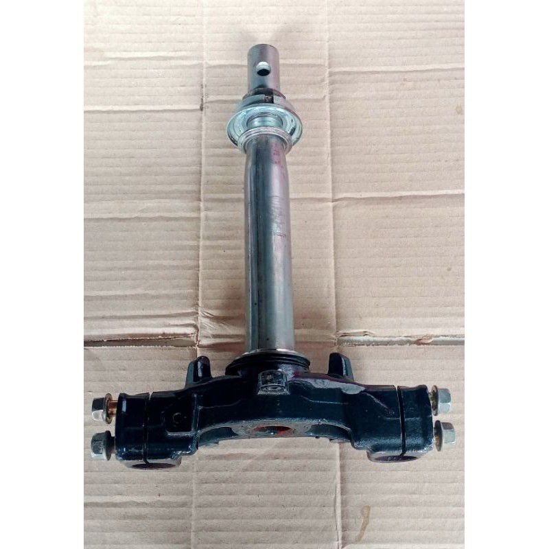 SEGITIGA SHOCK DEPAN HONDA BEAT STREET