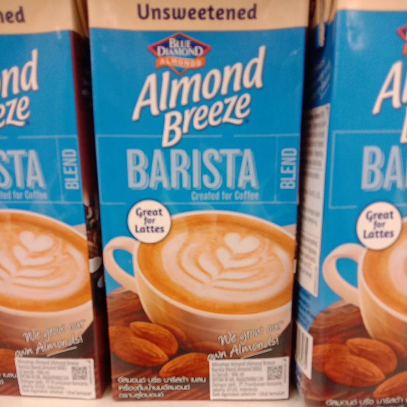 

Blue diamond almond breeze barista milk 946ml