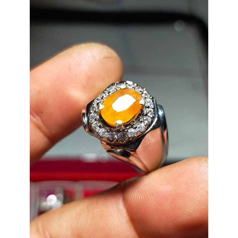 yellow sapphire
