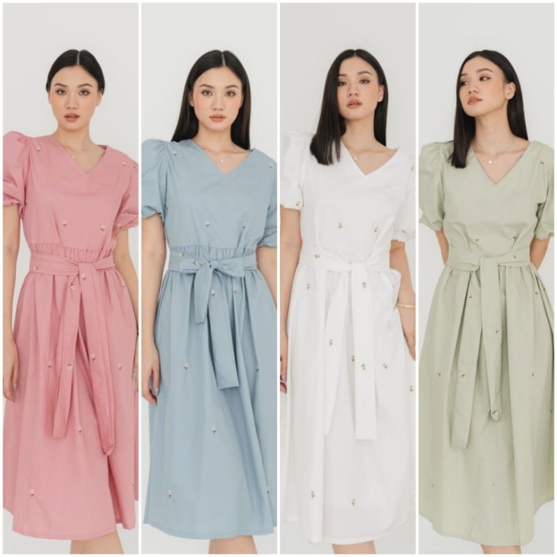 ♡ PREMIUM ♡ ORIGINAL ! MOLLITA VINTAGE V-NECK PASTEL COLOR SUN FLOWER EMBROIDERY TIED MIDI DRESS