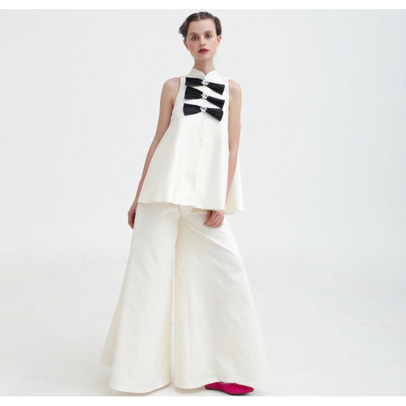 SALE Duma x Yefta Gunawan Mosa White Top LIMITED