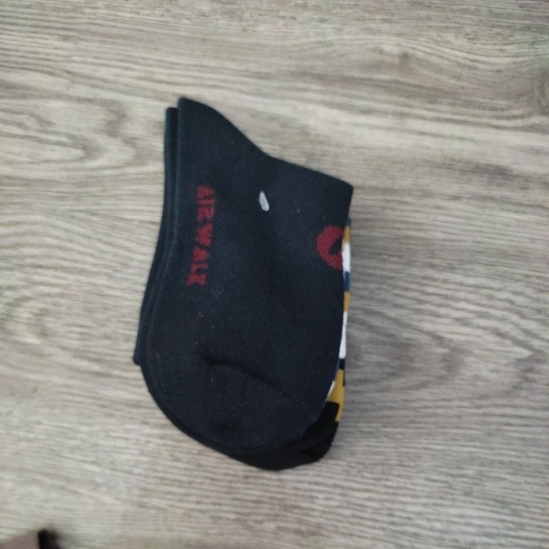 Kaos Kaki Airwalk