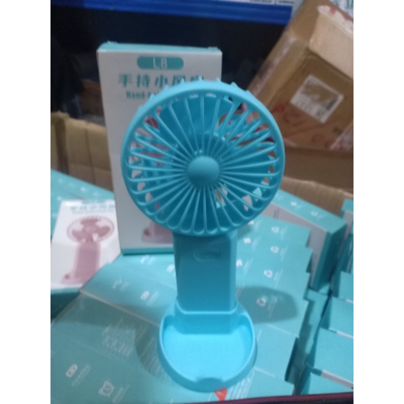 Kipas Angin Genggam Tangan Pocket Gratis Stand Hp/ Kipas angin Mini Rechargeable Slim/ kipas angin Meja Mini / Handy Mini Fan Portable Kipas Elektrik Viral Untuk Outdoor Travelling Konser Piknik Jalan Luar Ruangan original