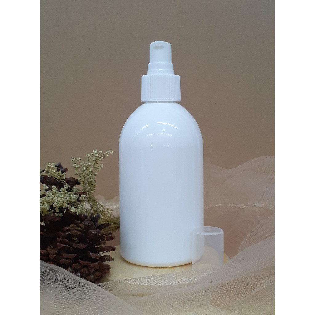 Botol Plastik 250ml Oval Putih Tutup Pump Treatment HC Putih