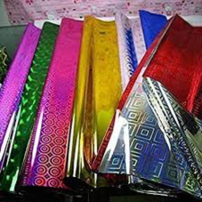 

PLASTIK KERTAS BUNGKUS KADO HOLOGRAM METALIK