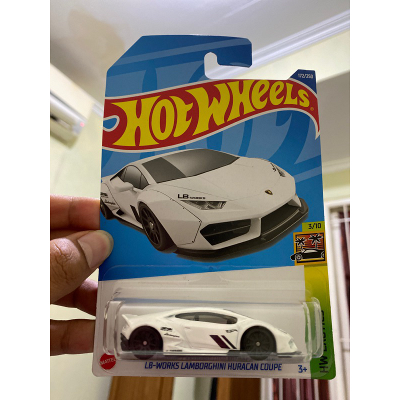 Hot Wheels LBWK Lamborghini Huracan Coupe