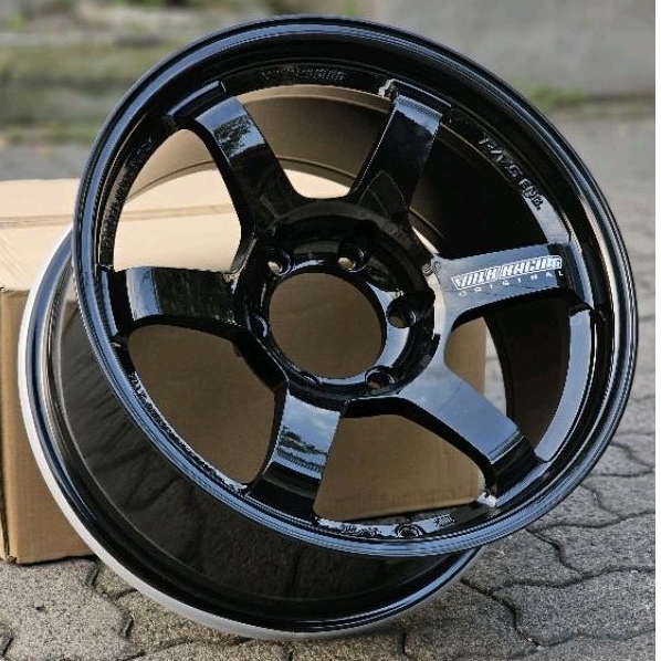 Velg Mobil TE37 Progressive Auto Speed R18 Lebar 9 ET 0 Flow Forming Black Glossy Pajero Hilux Fortu