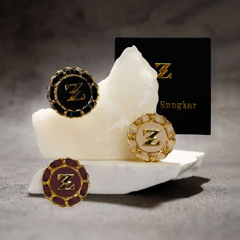 ZASKIA SUNGKAR MAAYSA BROOCH