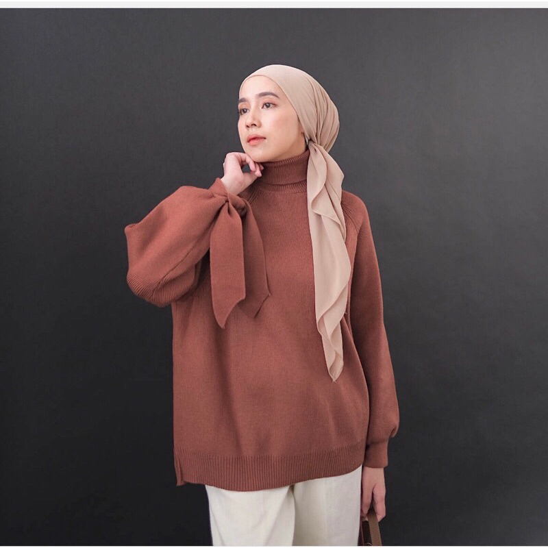PRELOVED GONEGANI / ZARA SWEATER GONEGANI