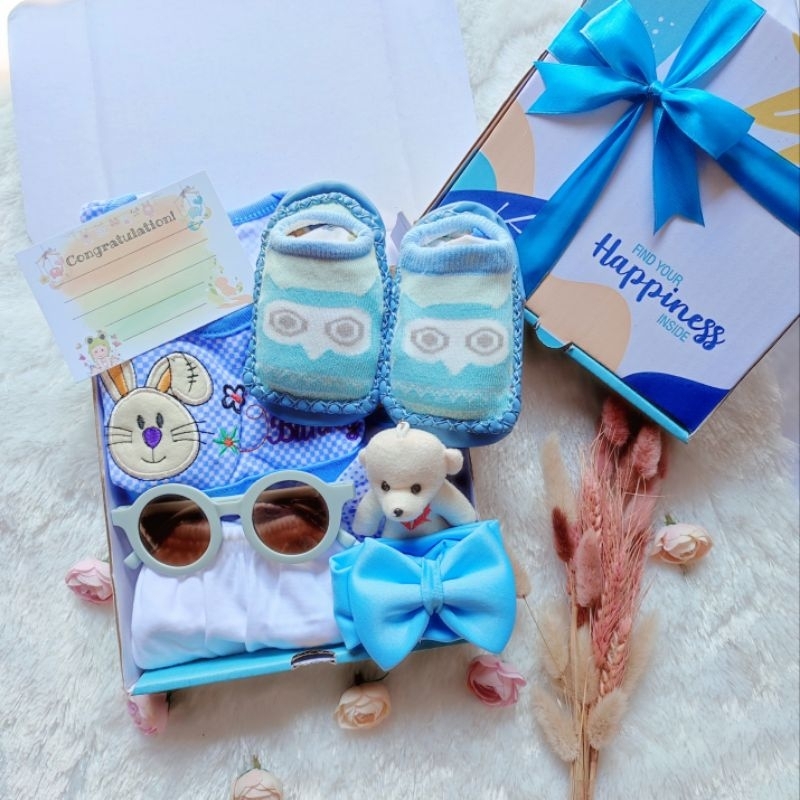 [1kg muat 3] Hampers Baby Girl usia 2-9bln murah satu setel baju lengkap/Kado bayi cewek/kado lahiran bayi cewek/kado bayi perempuan