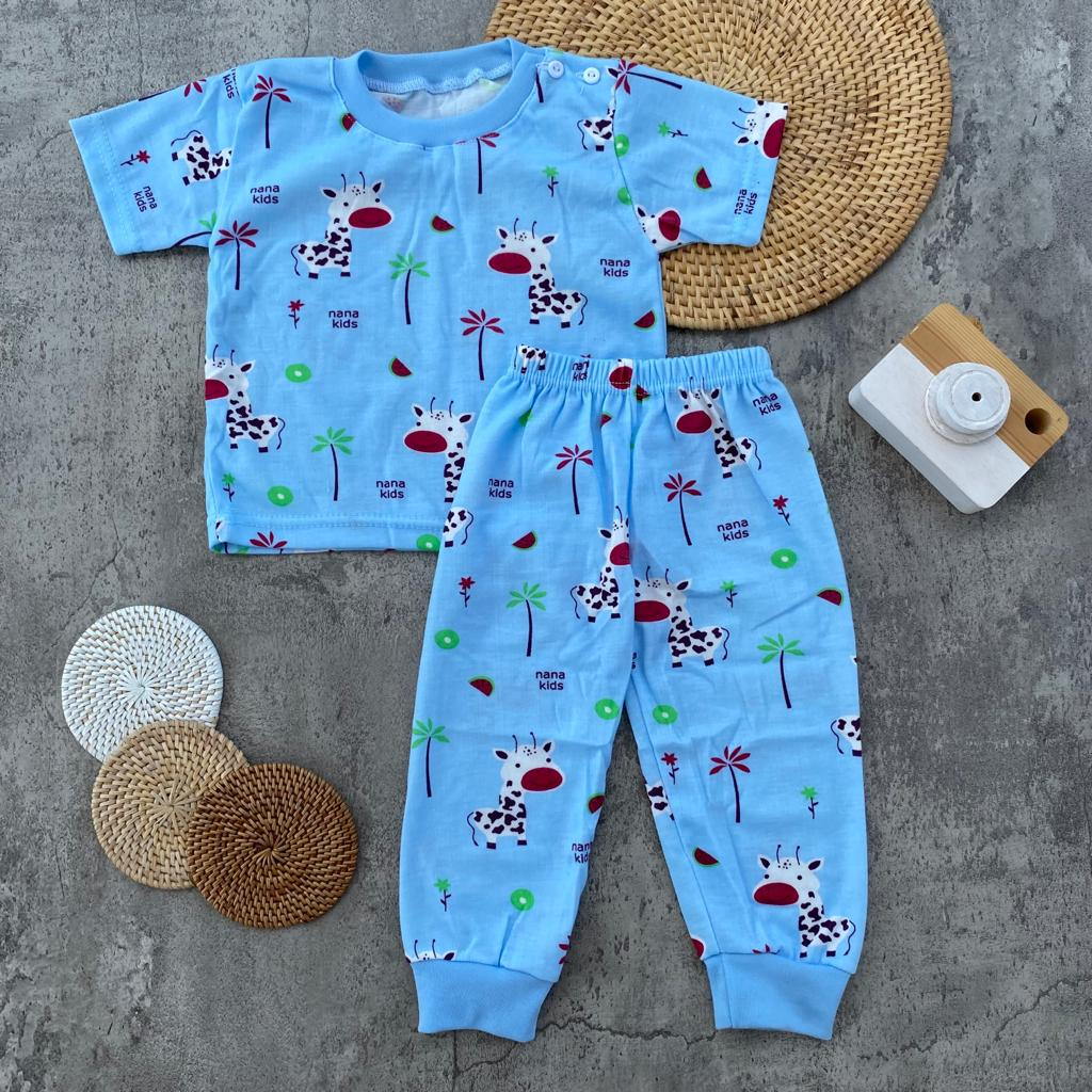 Setelan Baju Bayi Piyama Bayi Lengan Pendek Celana Panjang Kancing Pundak Motif Printing Moo Usia 3-12 Bulan Almeera Baby and Kids