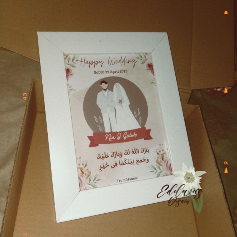 

Pigura Bingkai Custom Kado Nikah Kado UlTah Kado Wisuda Kado Murah