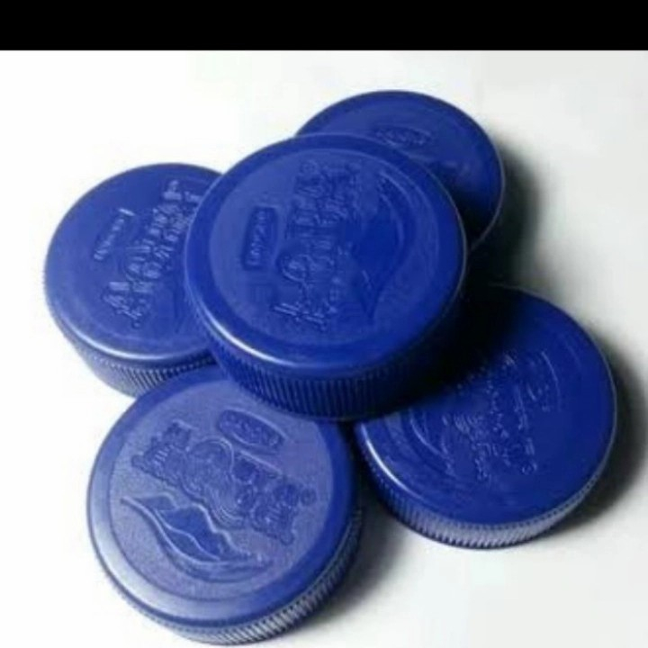 tutup botol bekas Aqua