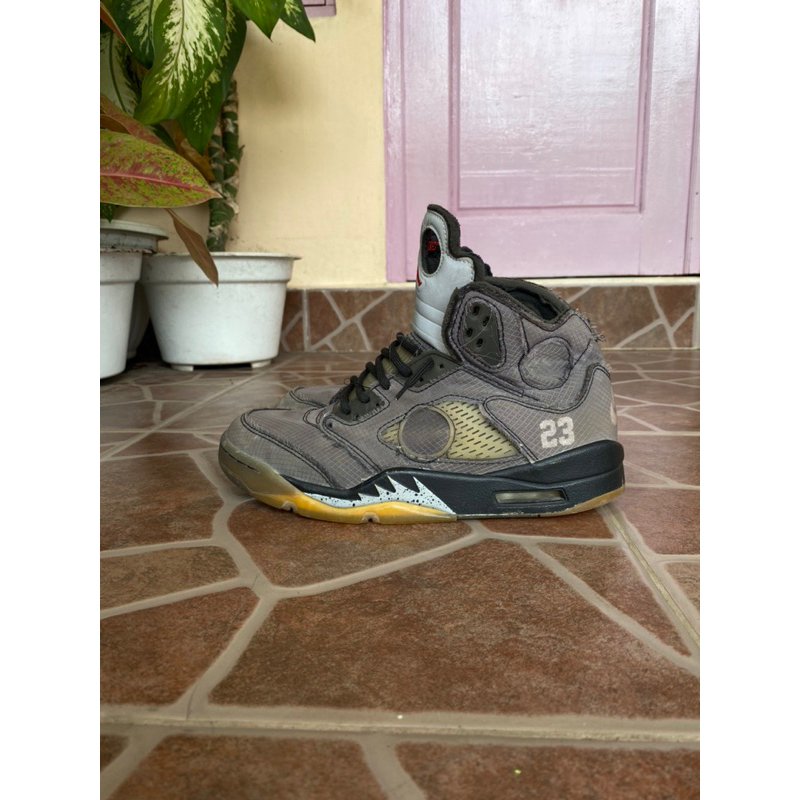 Jordan Retro 5 X Off White Second tembus UPC